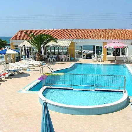 Kasapakis & Apartahotel 3*